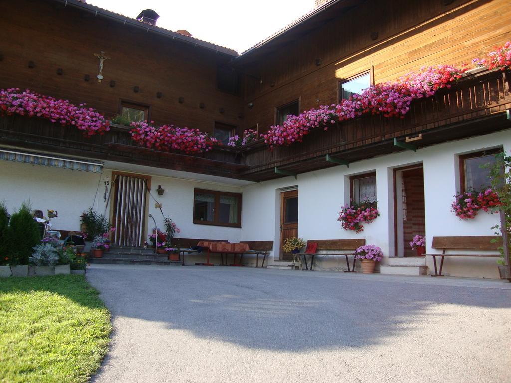 Haus Eder Burgi Hotel Nikolsdorf Exterior foto